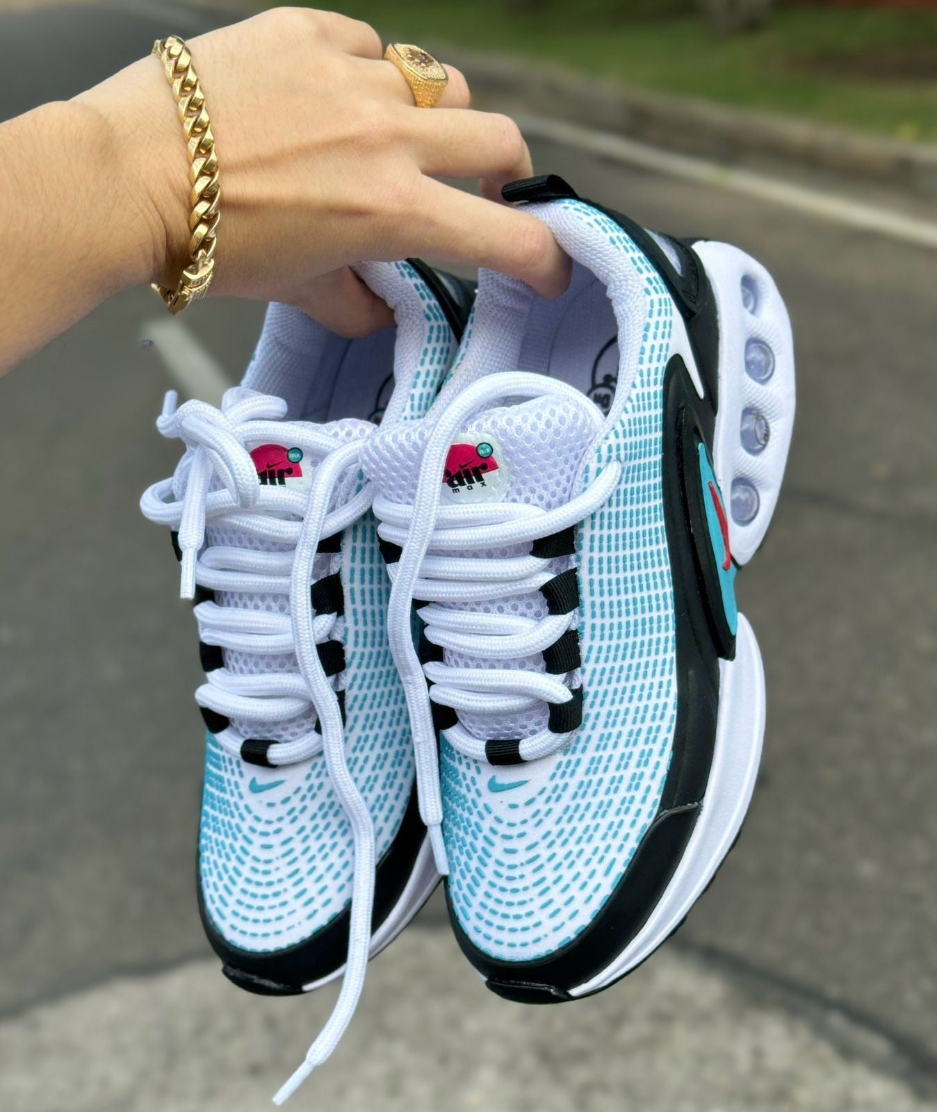 Nuevos Tenis Velocity Kicks